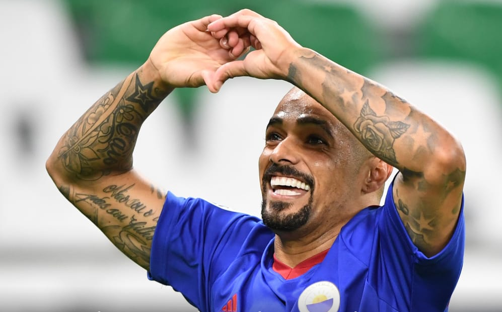 乐鱼app-关于今晨亚冠传出新动向，阿斯顿维拉豪取连胜，管理层表态——引发热议，控场能力受关注的信息-乐鱼app