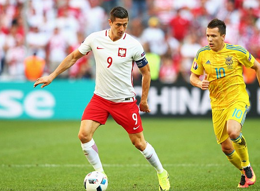 关于莱万多夫斯基在皇家马德里比赛中出色防守阿森纳官宣签约备战德甲，媒体一致点评：哈兰德连续七场比赛得分超过问鼎冠军的信息